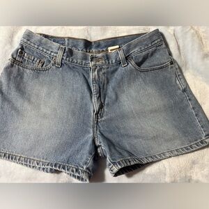 Vintage Levi's Y2K Denim Women's Shorts